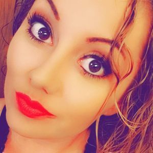 Meet your Posher, Dakota